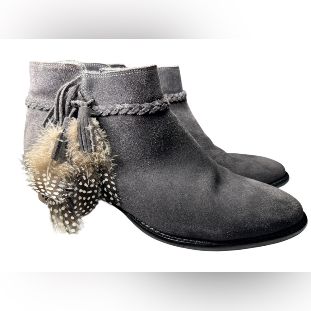 Gianni Bini Charcoal Gray Suede Feather Detail‎ Boho Ankle Booties
